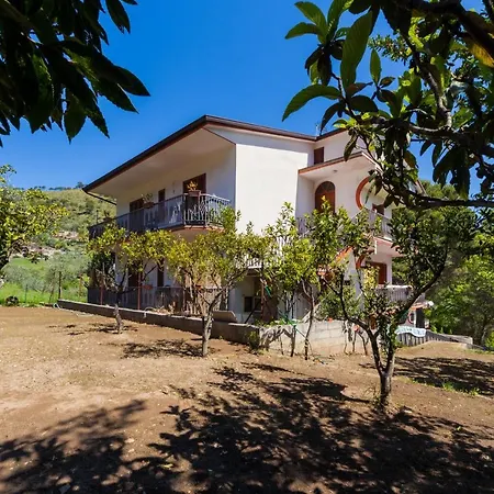 Rita Cilento Apartment *